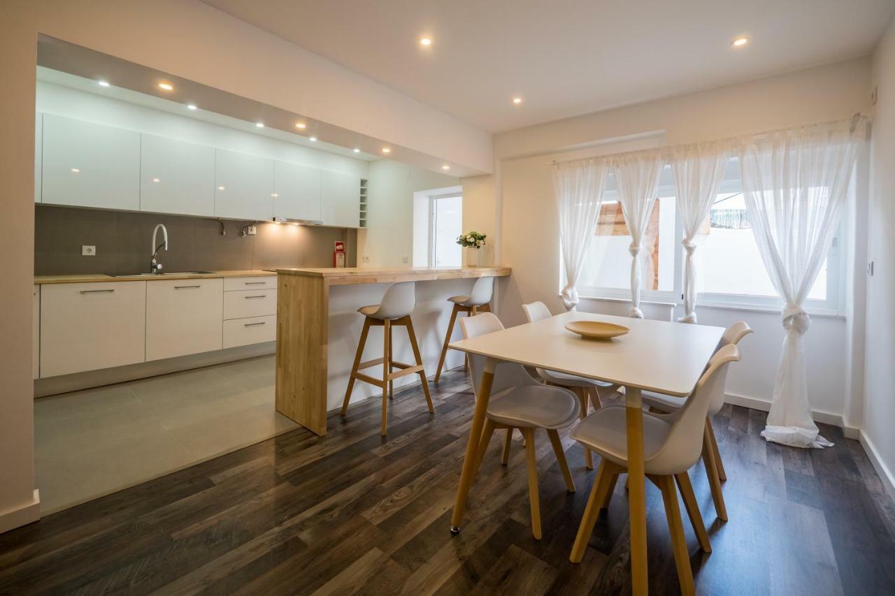 Appartamento Casa 28 Setúbal Esterno foto